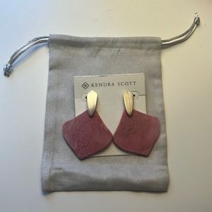 Kendra Scott Blush + Gold Earrings